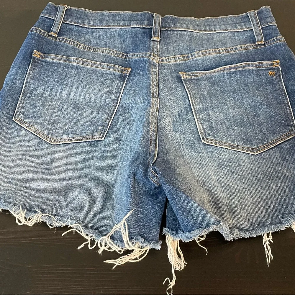 MADEWELL High-Rise Denim Shorts. Size 28.